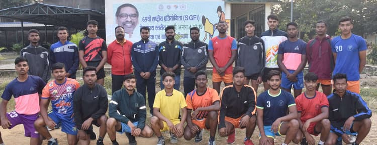 Bokaro News : रामरुद्र विद्यालय में राज्य स्तरीय कबड्डी अंडर 19 बालक का प्रशिक्षण शिविर शुरू