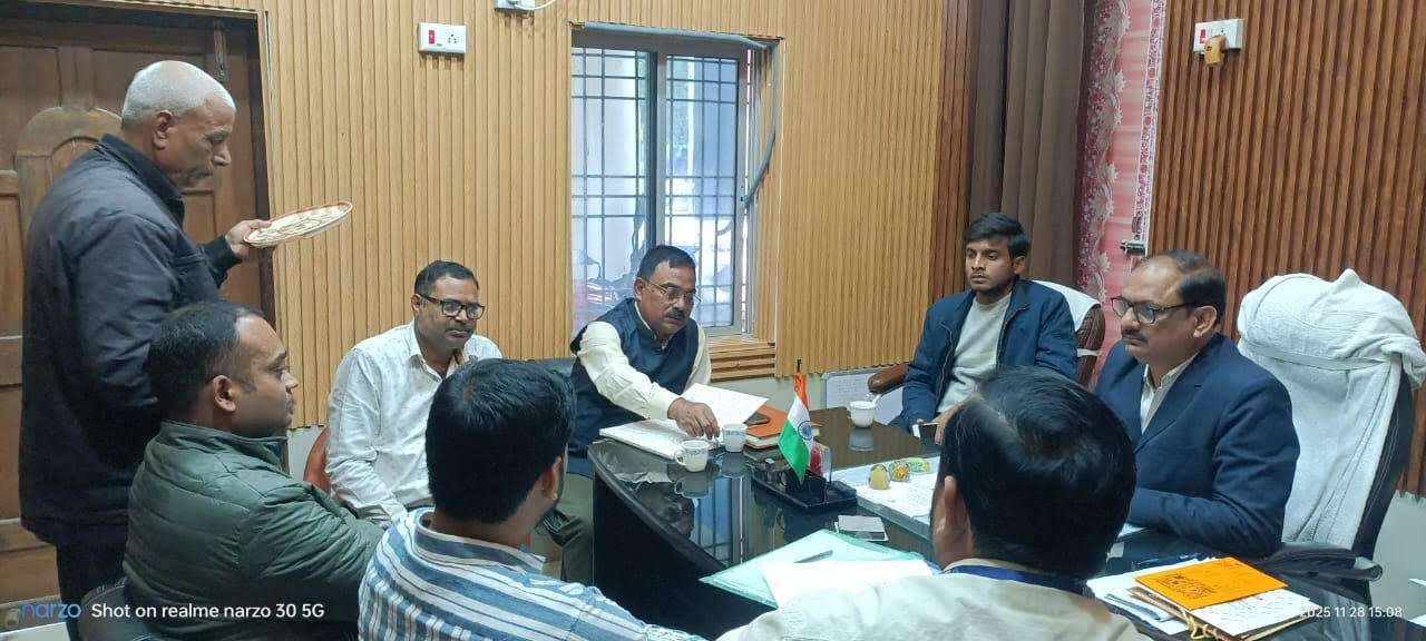 पेंशन लाभुकों को समय पर दें पेंशन : बीडीओ