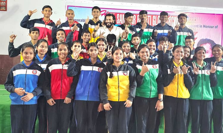 Madhubani News : संस्कार भारती ग्लोबल स्कूल में आगामी सत्र के लिये छात्र परिषद का गठन