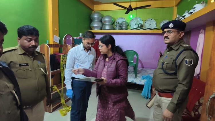 एफएसएल की टीम ने की असमीना खातून हत्याकांड की जांच