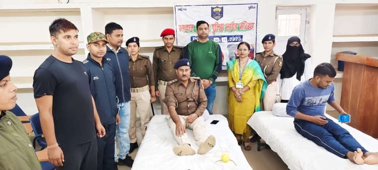 कटिहार पुलिस केन्द्र में रक्तदान शिविर, 24 यूनिट ब्लड संग्रहित