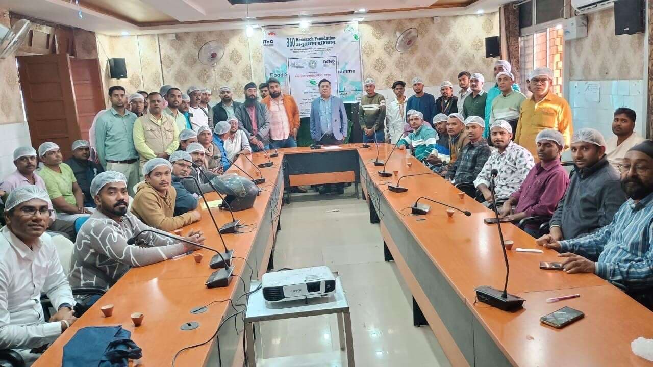 Giridih News: सदर अस्पताल में एफओएसटैक प्रशिक्षण कार्यक्रम आयोजित