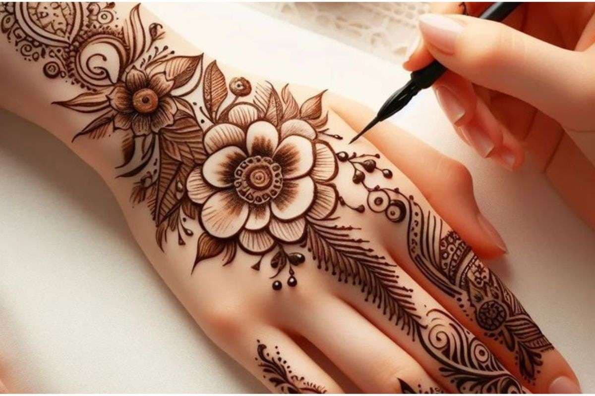 Simple and Easy Mehndi Designs: 5 मिनट में हाथों पर रचेंगी ये सबसे सुंदर और आसान मेहंदी डिजाइन Simple and Easy Mehndi Designs: 5 मिनट में हाथों पर रचेंगी ये सबसे सुंदर और आसान मेहंदी डिजाइन