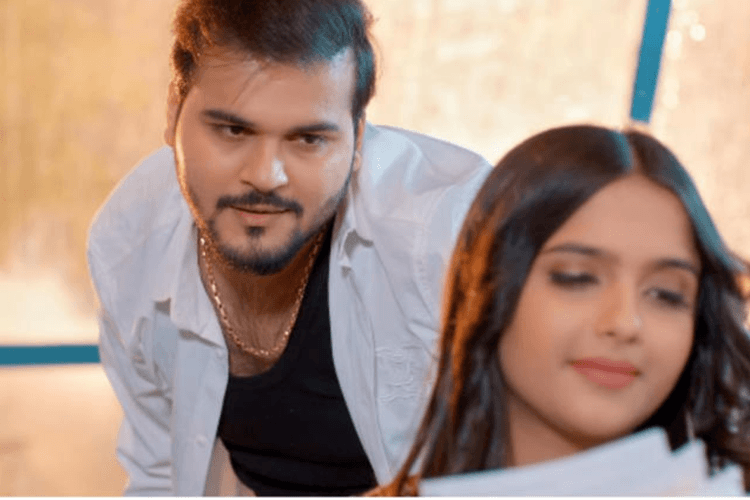 Arvind Akela Kallu Bhojpuri Song: कल्लू-कनिष्का की जोड़ी ने मचाया धमाल, "तोहर कातिल बा फिगर" गाना 50M के करीब