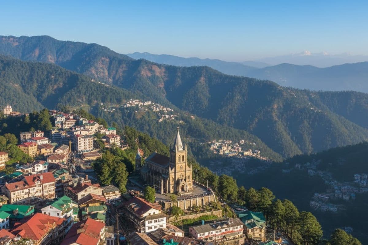 New Year Friend Trip Ideas: जन्नत के एहसास संग दोस्तों संग यहां मनाएं न्यू इयर का जश्न, शानदार नजारे जीत लेंगे दिल