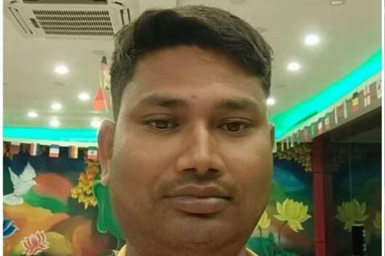 Bihar Crime News: गोलियों की तड़तड़ाट से दहला सिवान, पहले मुखिया को बदमाशों ने उतारा मौत के घाट, फिर युवक को बनाया निशाना