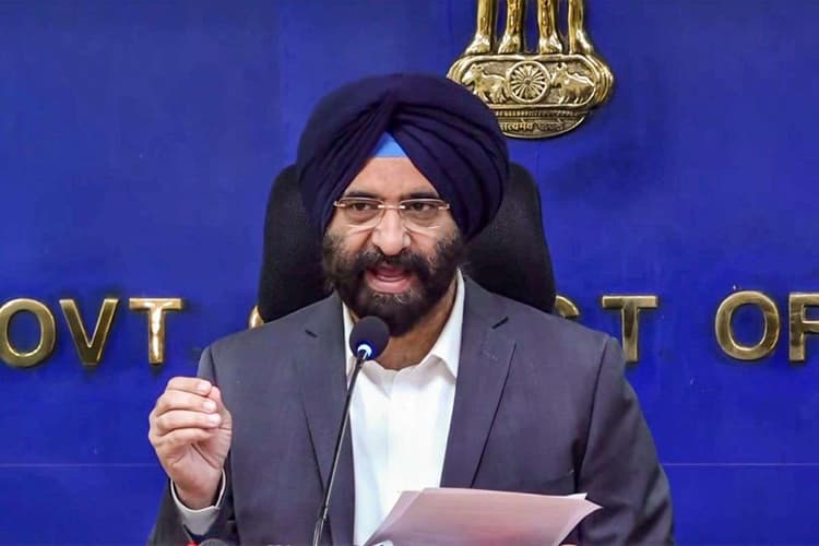 Delhi Air Pollution: दिल्ली में वायु प्रदूषण संकट पर पर्यावरण मंत्री ने मांगी माफी, AAP पर फोड़ा ठीकरा