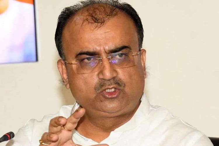 बिहार में एक्शन में स्वास्थ्य मंत्री, 150 से अधिक भगोड़े डॉक्टरों के खिलाफ शुरू हुई कार्रवाई