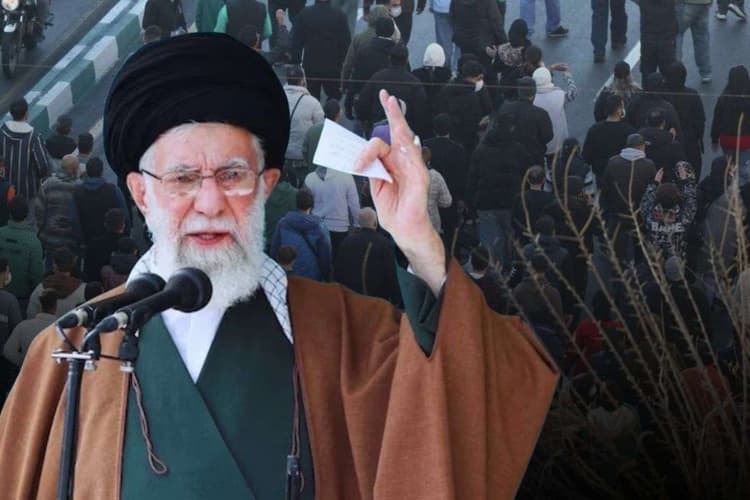 मुल्लाओं को छोड़ना होगा देश! ईरान में तीन साल के सबसे बड़े प्रदर्शन, क्या ट्रंप की दबाव नीति रंग ला रही है?
