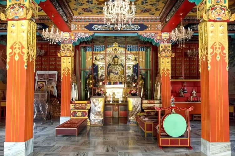 Mahabodhi Temple: छह महीने में महाबोधि मंदिर को मिले 2 करोड़ रुपये, 33 देशों के श्रद्धालुओं ने किया दान; जानिए कौन सा देश रहा सबसे आगे