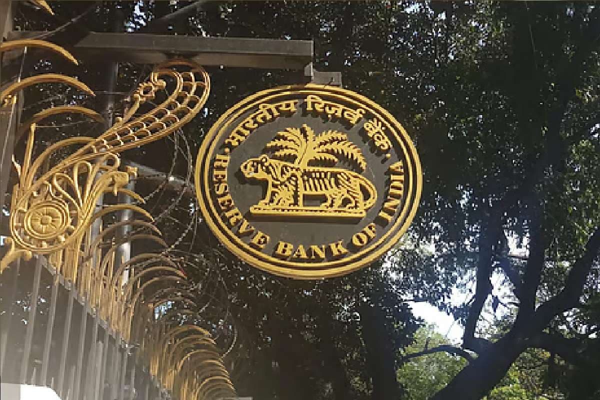 RBI Ombudsman Complaints: आरबीआई के लोकपाल को एक साल में मिलीं 13.34 लाख शिकायतें, लोन और क्रेडिट कार्ड की सबसे अधिक