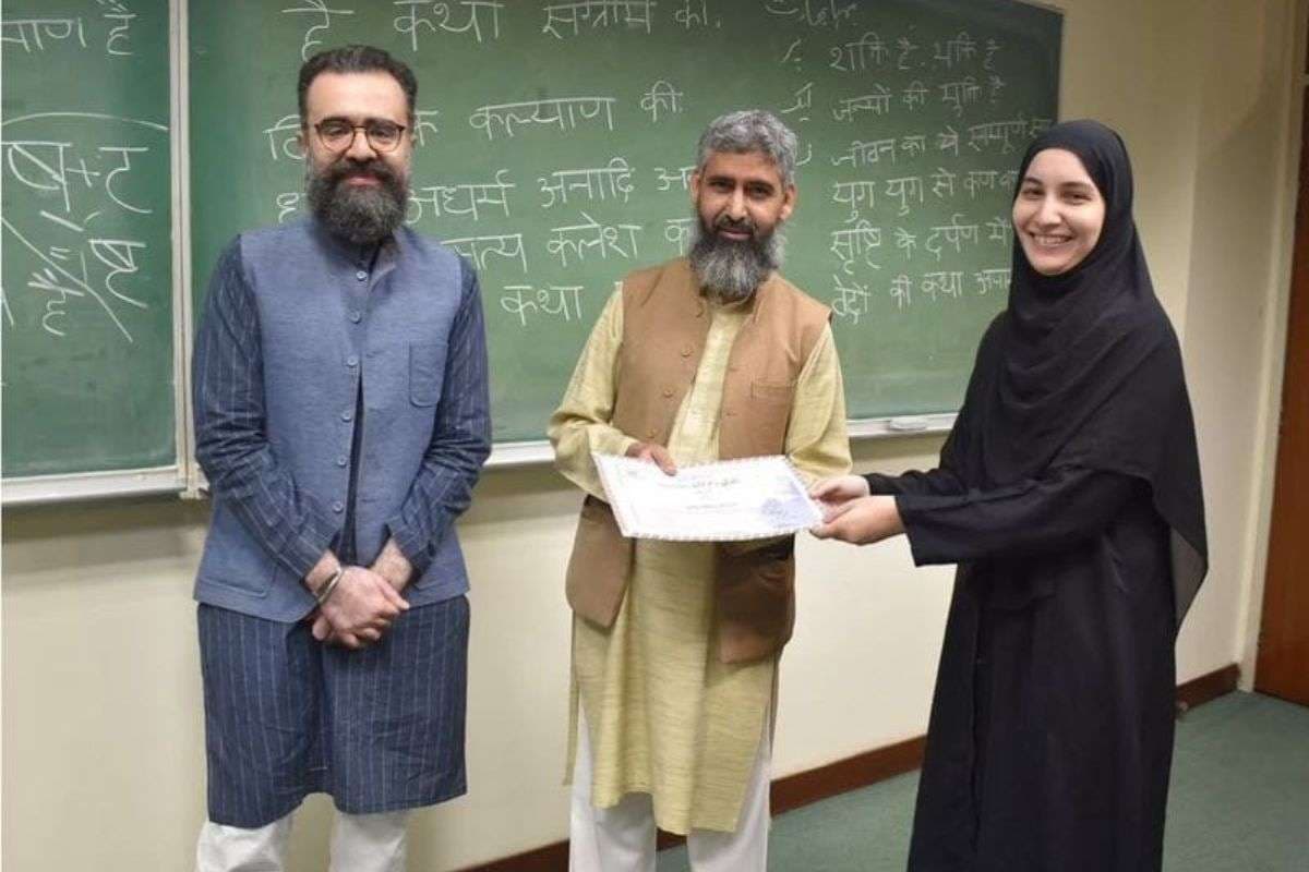 1947 के बाद पहली बार पाकिस्तान की इस यूनिवर्सिटी में शुरू हुई संस्कृत पढ़ाई, छात्रों में जबरदस्त उत्साह; महाभारत और गीता का कोर्स भी जल्द!