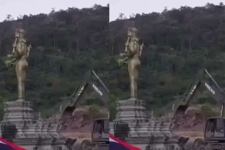 Thailand-Cambodia Conflict: थाई सेना ने गिराई भगवान विष्णु की मूर्ति, कंबोडिया भड़का, VIDEO के बाद भारत तक मचा बवाल