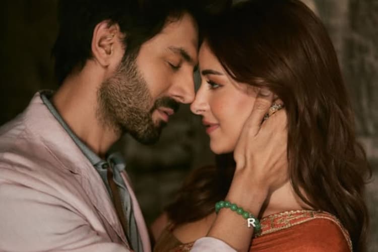 Tu Meri Main Tera Main Tera Tu Meri Box Office Records: फ्लॉप कमाई के बावजूद रचा इतिहास, 2025 की दो फिल्मों के लाइफटाइम कलेक्शन को दी मात
