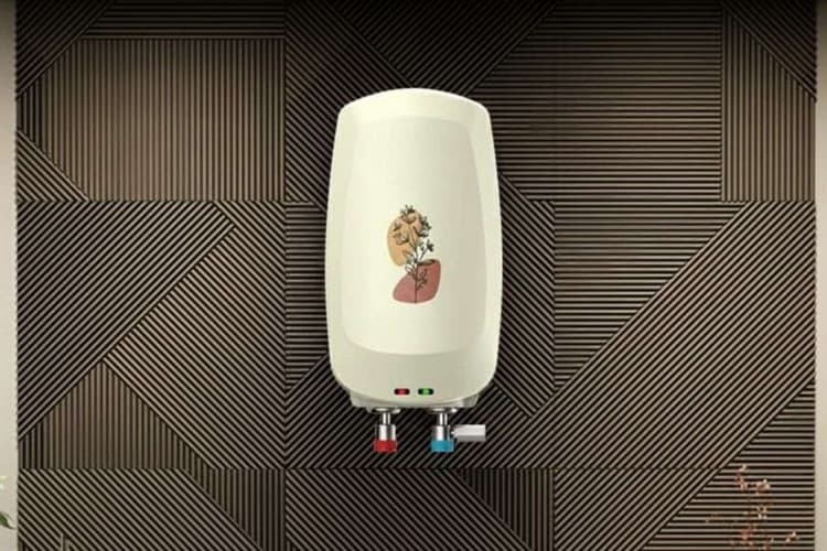 Water Geyser Price Drop: 7000 से भी कम में मिल रहे 5 स्टार वाले ब्रांडेड गीजर, कड़कड़ाती ठंड में मिस न करें ये ऑफर