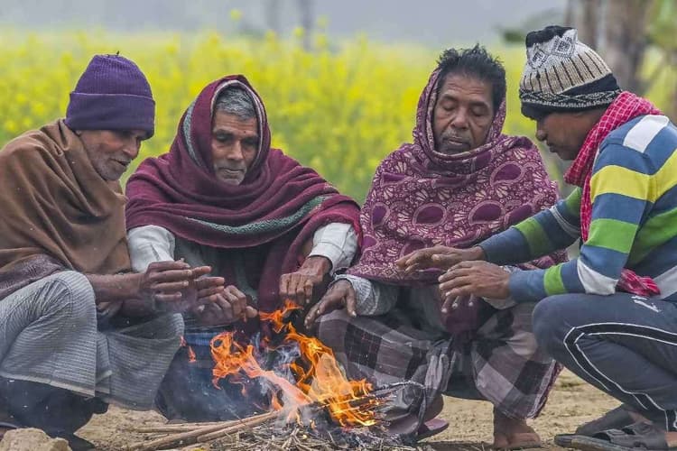 Bihar Ka Mausam: बिहार में 30 दिसंबर तक चलेगी बर्फीली हवाएं, बढ़ेगी ठिठुरन वाली ठंड, मौसम विभाग का ऑरेंज अलर्ट