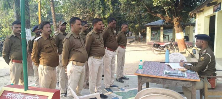 चौकीदार परेड का किया गया आयोजन