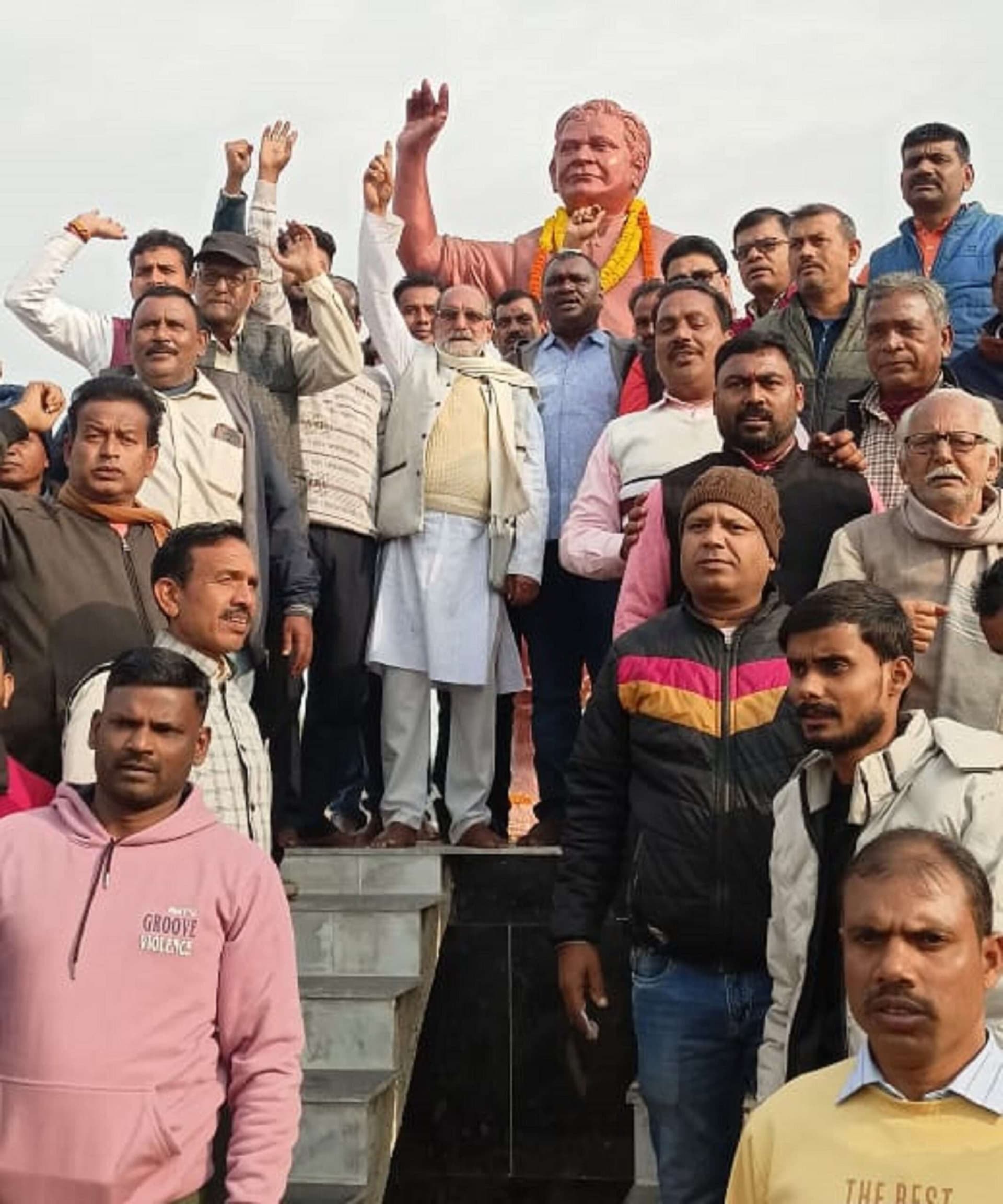Bokaro News : संघर्ष, सेवा व त्याग के प्रतीक थे समरेश सिंह : अमर बाउरी