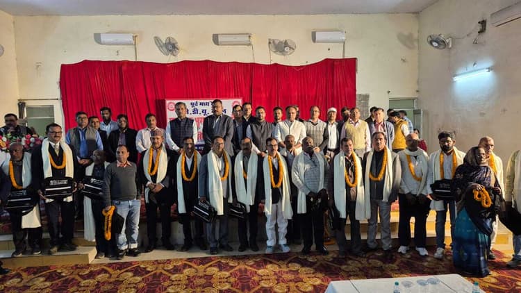 डीडीयू मंडल में सेवानिवृत्त हुए रेलकर्मियों को किया गया समापक भुगतान