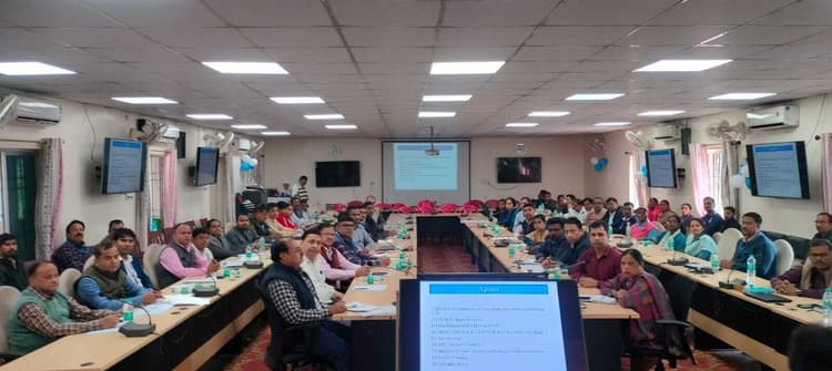 भव्या पोर्टल पर सभी आवश्यक डाटा समय पर करें दर्ज : डीएम