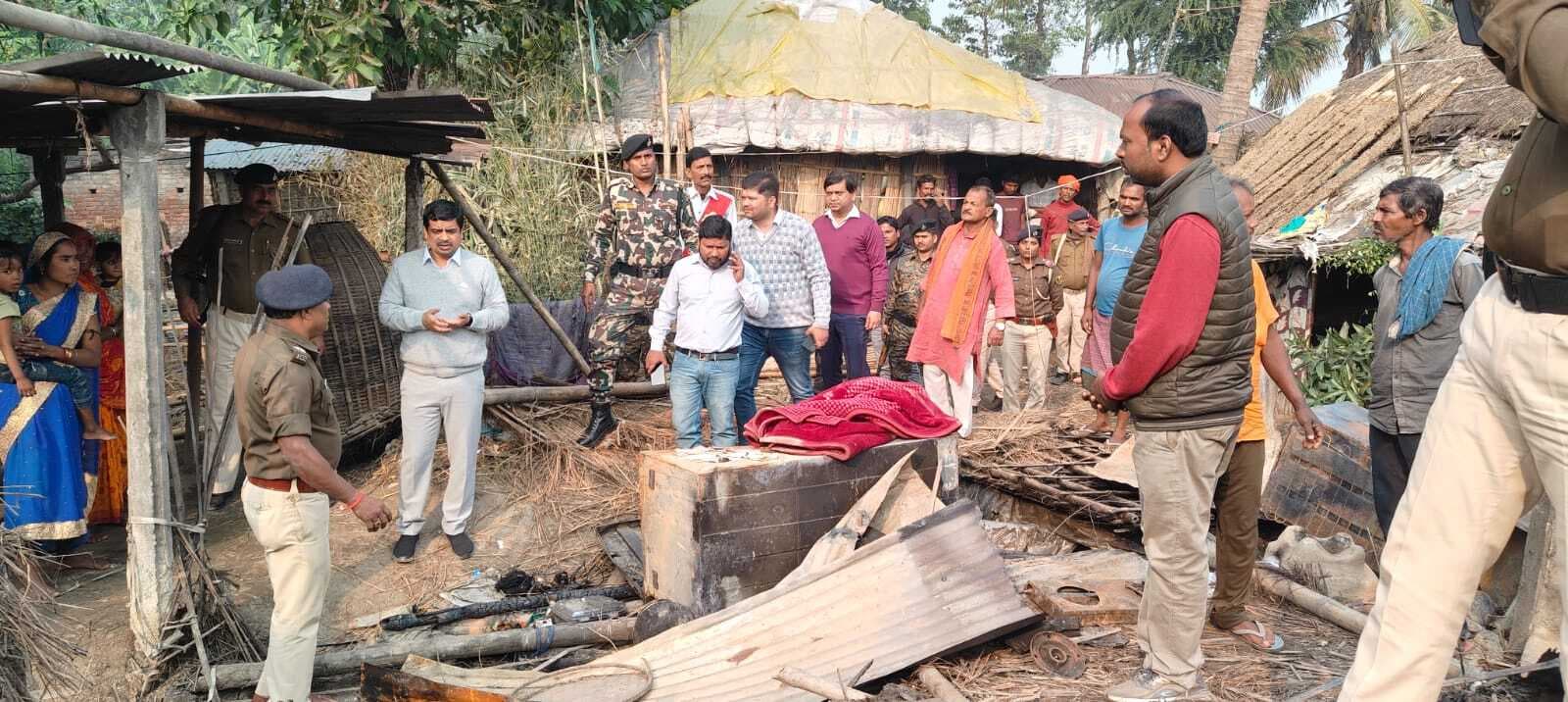 उर्जा मंत्री के गांव में लगी आग, पांच घर जले, सगे भाई बहन की झुलसने से मौत