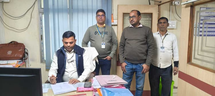 इंडियन बैंक कुमारीपुर के 13 बकायेदारों पर गिरफ्तारी वारंट जारी