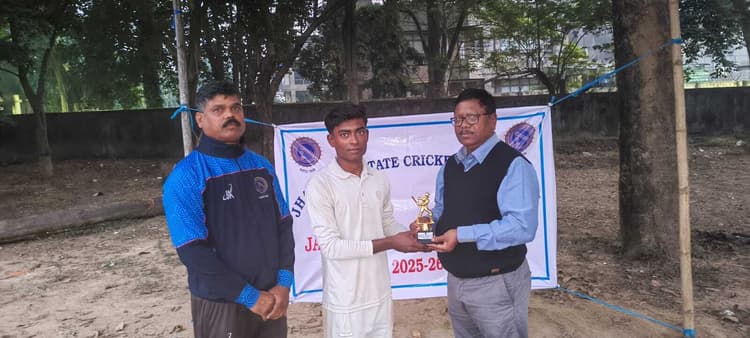 Jsca A Division league : स्टूडेंट सीसी व स्कूल ऑफ क्रिकेट का मैच रहा टाई