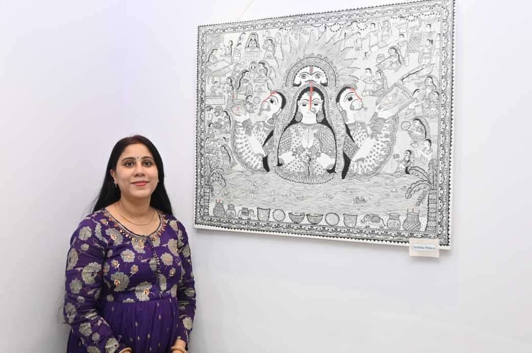 चैनपुर की बेटी अर्चना मिश्रा की पेंटिंग ने खूब बटोरी वाहवाही