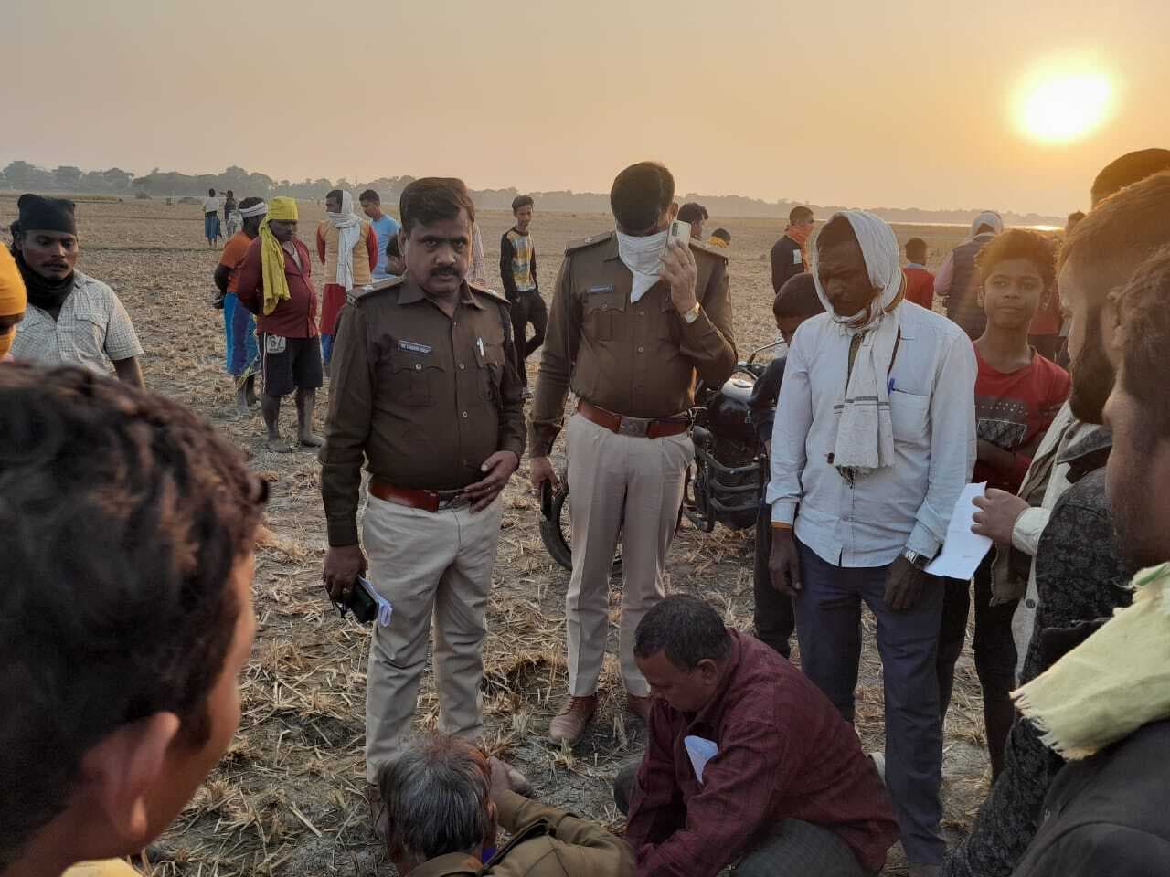 Bhagalpur news लापता बेगूसराय के युवक की हत्या, शव बहियार से बरामद