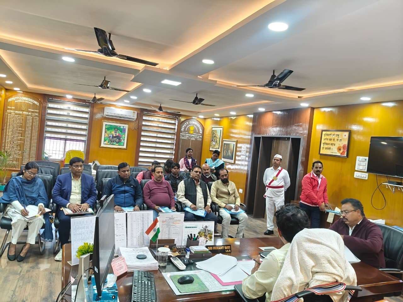 राजनीतिक दल बूथ एजेंटों को नामित कर सूची सौंप दें : डीसी