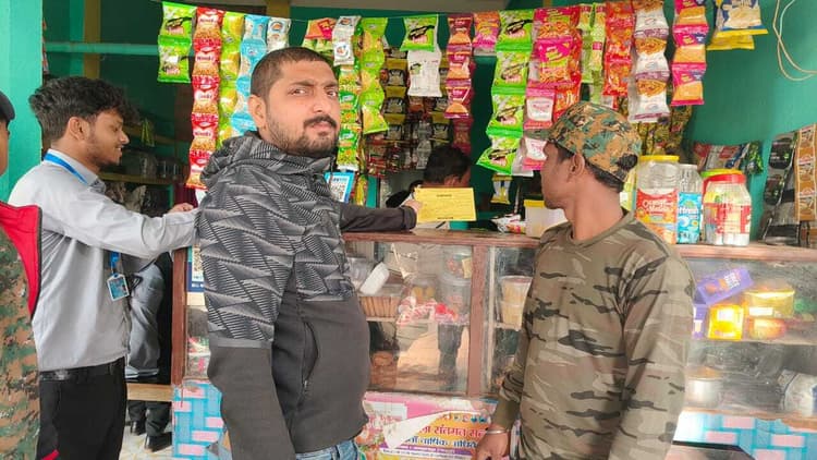 तंबाकू बिक्री करने वाले 10 दुकानों से वसूला गया जुर्माना