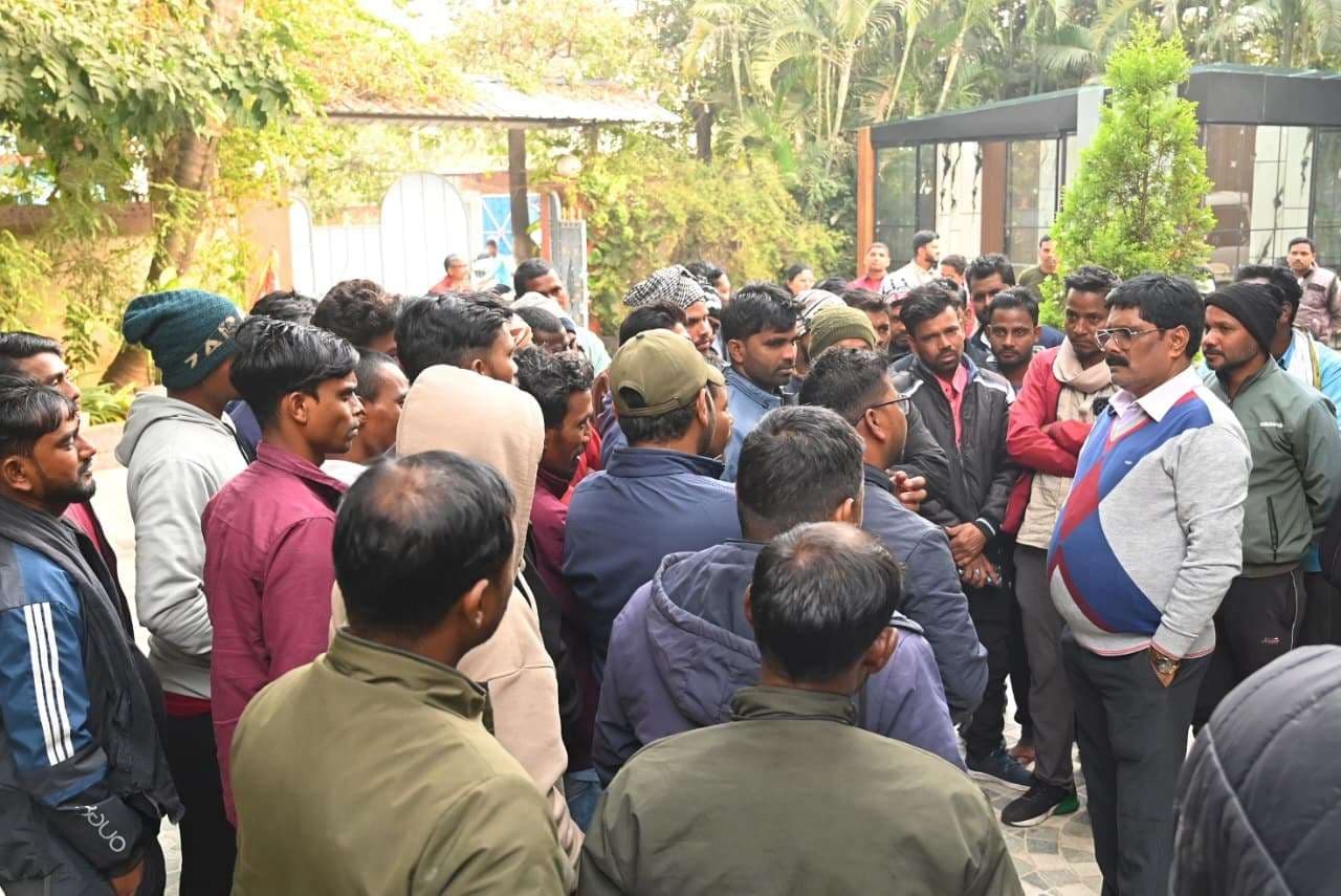 Bokaro News : मंत्री ने सुनी लोगों की समस्याएं