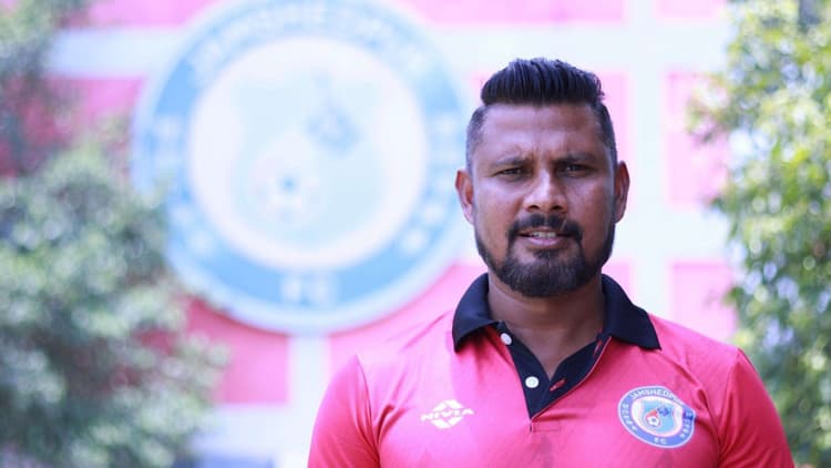Steven dais play vital role in bhojpuri film murga Trophy : जेएफसी के स्टीवन डायस फिल्म मुर्गा ट्रॉफी में आयेंगे नजर