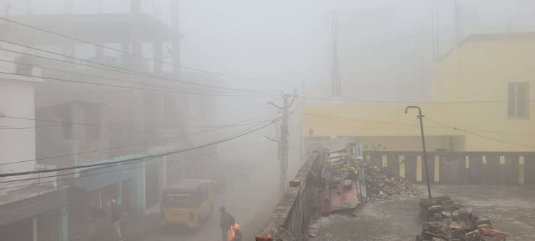 कुहासे की चादर में लिपटा सुपौल, थमी रफ्तार, जनजीवन प्रभावित