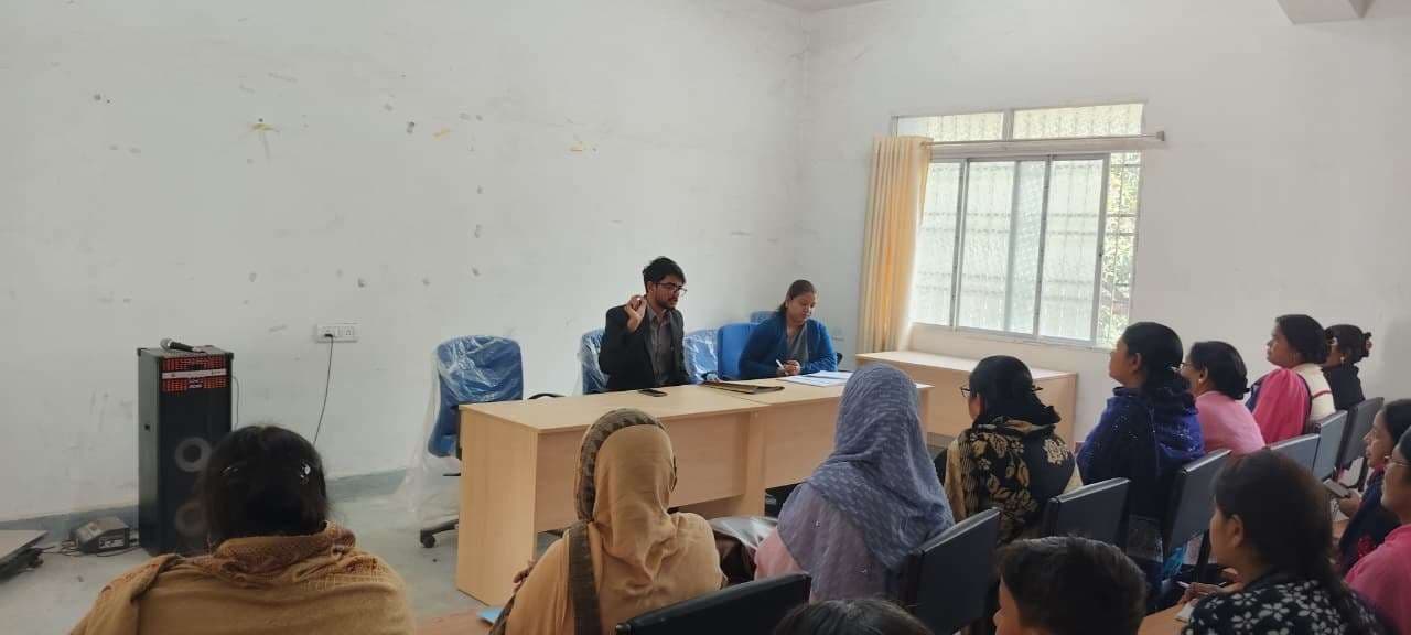 आंगनबाड़ी सेविकाओं की बैठक में सेवा गुणवत्ता पर जोर