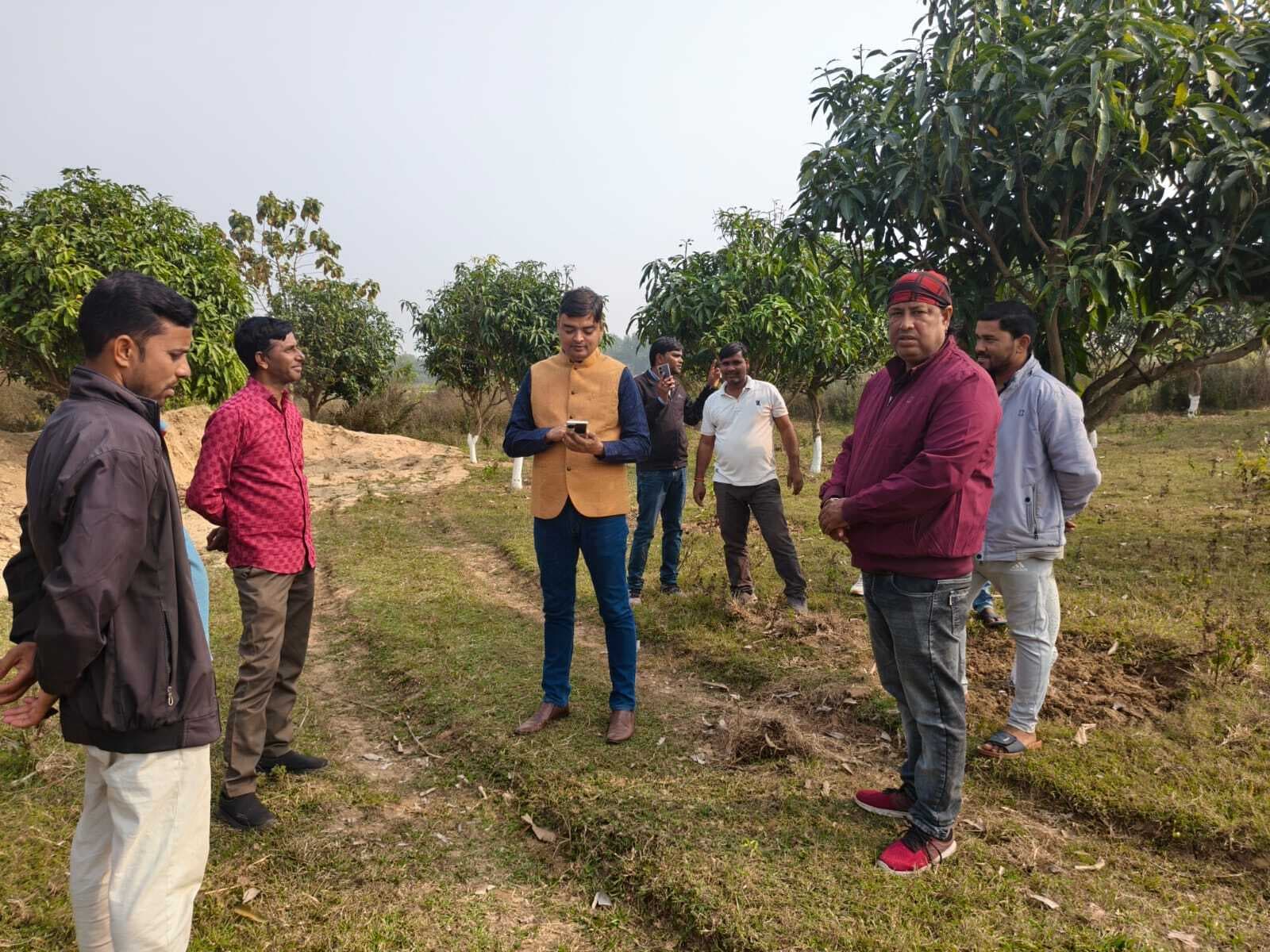 Deoghar news : बीडीओ ने योजनाओं की किया स्थलीय निरीक्षण, अभिलेखों का किया अवलोकन