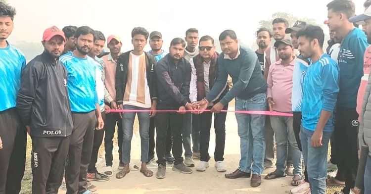 उद्घाटन मैच में माही-11 ने राइसिंग चैंपियन को 13 रनों से हराया