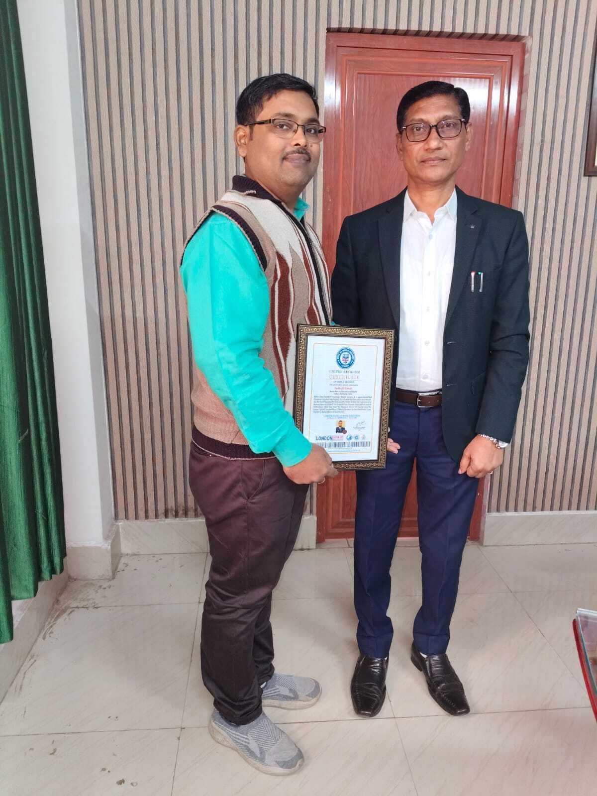 लंदन बुक ऑफ वर्ल्ड रिकॉर्ड से सम्मानित हुए इंद्रजीत