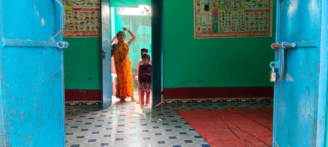 आंगनबाड़ी केंद्र के संचालन में अनियमितता