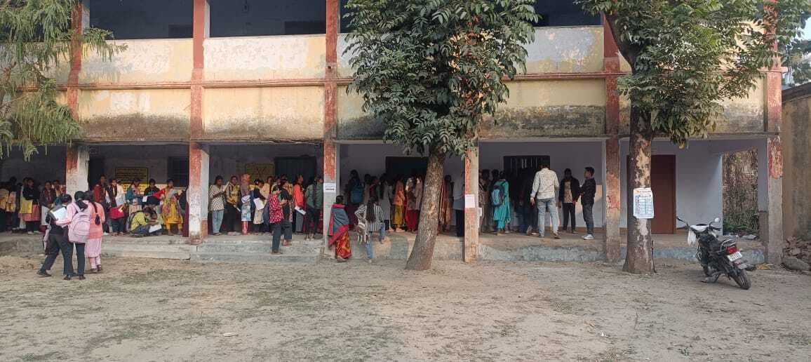 स्नातक प्रथम सेमेस्टर पंजीयन में नये नियमों व निर्देशें से छात्र परेशान