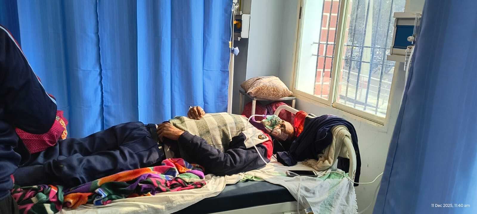 जम्मू-कश्मीर से लौट रहे मजदूर को पैसेंजर ट्रेन में नशा खिलाकर लूटपाट जम्मू-कश्मीर से लौट रहे मजदूर को पैसेंजर ट्रेन में नशा खिलाकर लूटपाट