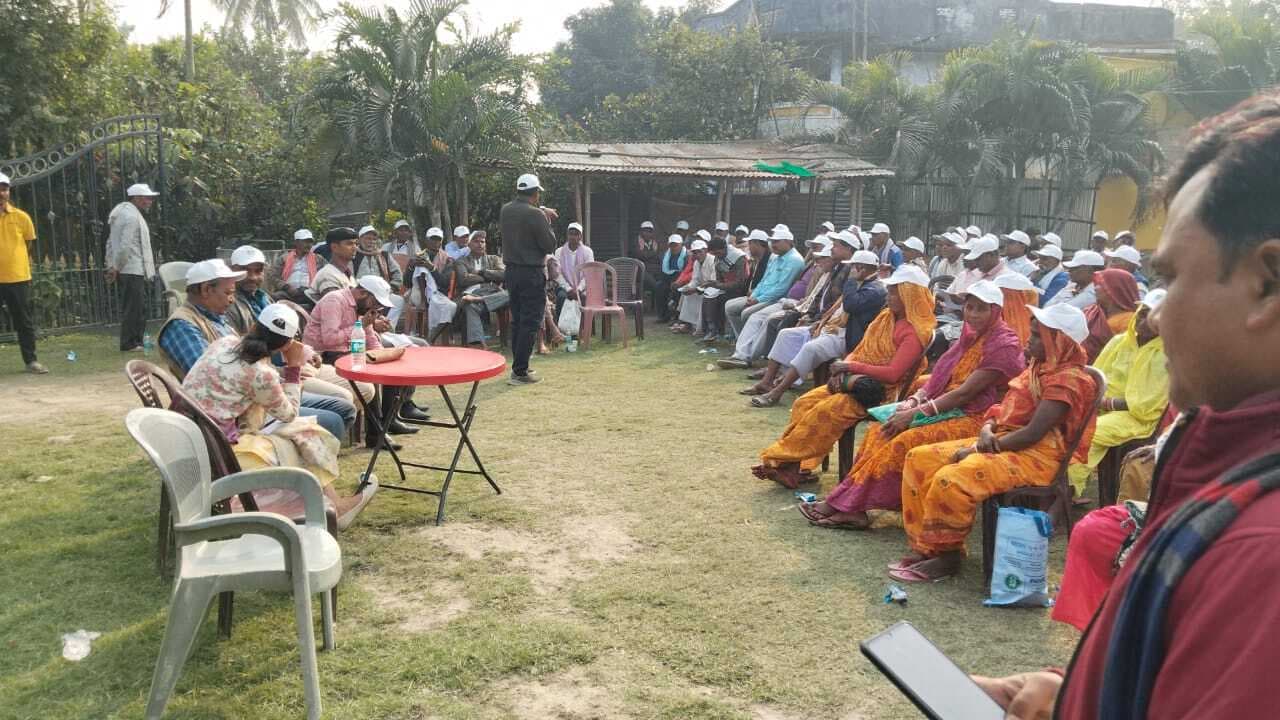 तीन प्रखंडों के 150 किसानों ने सीखी खेती की नयी तकनीक