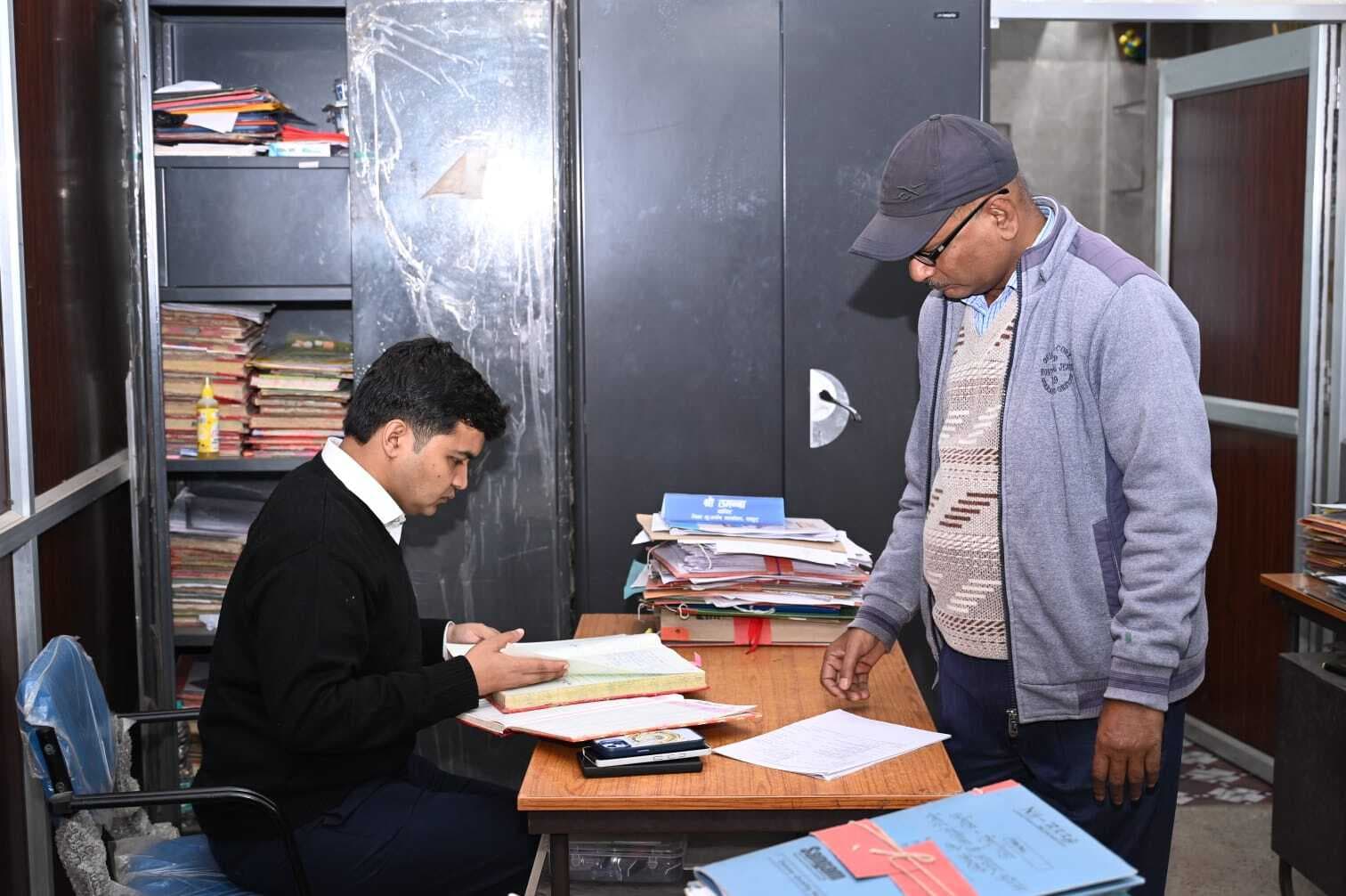 सरकारी अभिलेखों को शत-प्रतिशत रखें अद्यतन : डीसी