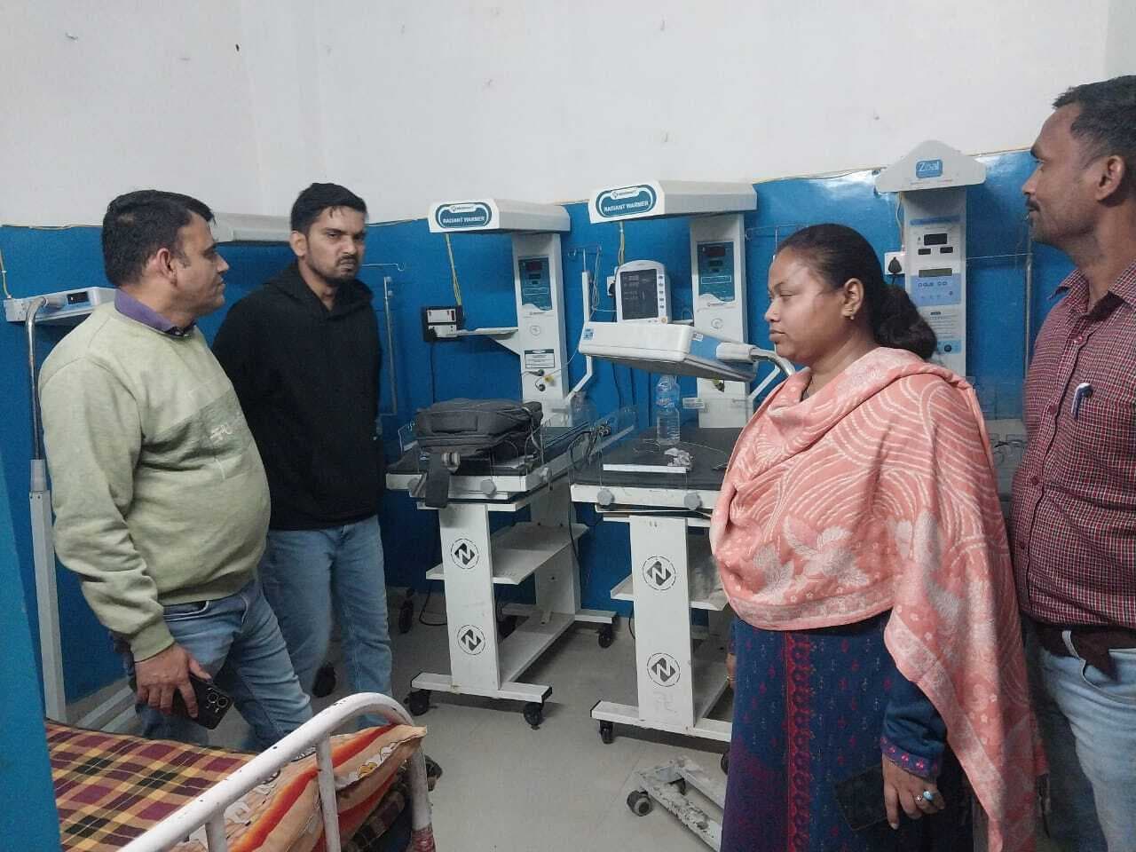 अवैध नर्सिंग होम, जांच घर व अल्ट्रासाउंड जांच केंद्र पर स्वास्थ्य विभाग की टीम ने की छापेमारी