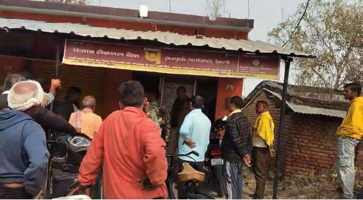 कौड़ियां बिगहा के पीएनबी मित्र केंद्र में हुई चोरी