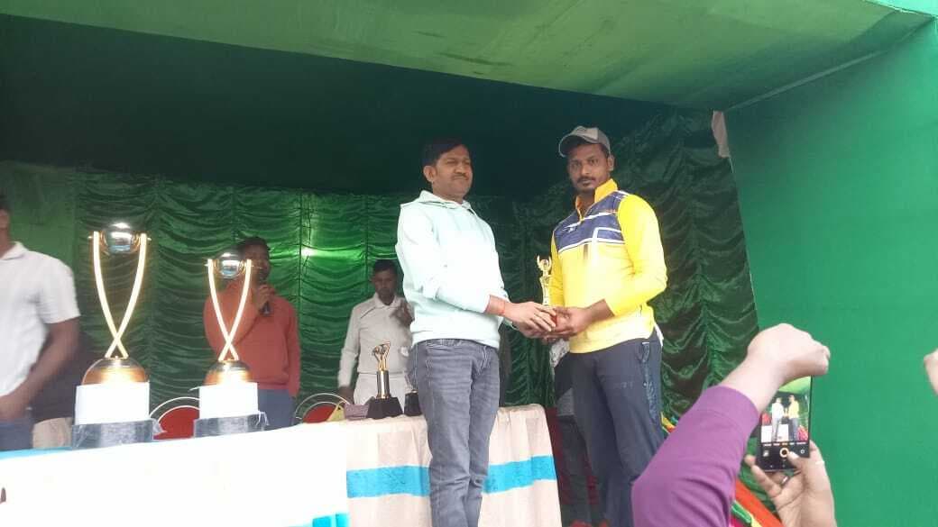 मुरारोई की टीम ने पाकुड़िया को 43 रन से हराया