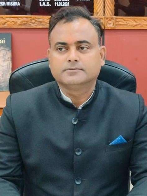 निराकरण नहीं हुये भूमि व राजस्व समस्याओं का कराये निदान:डीएम