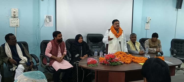 विधायक मुर्शीद आलम का किया स्वागत