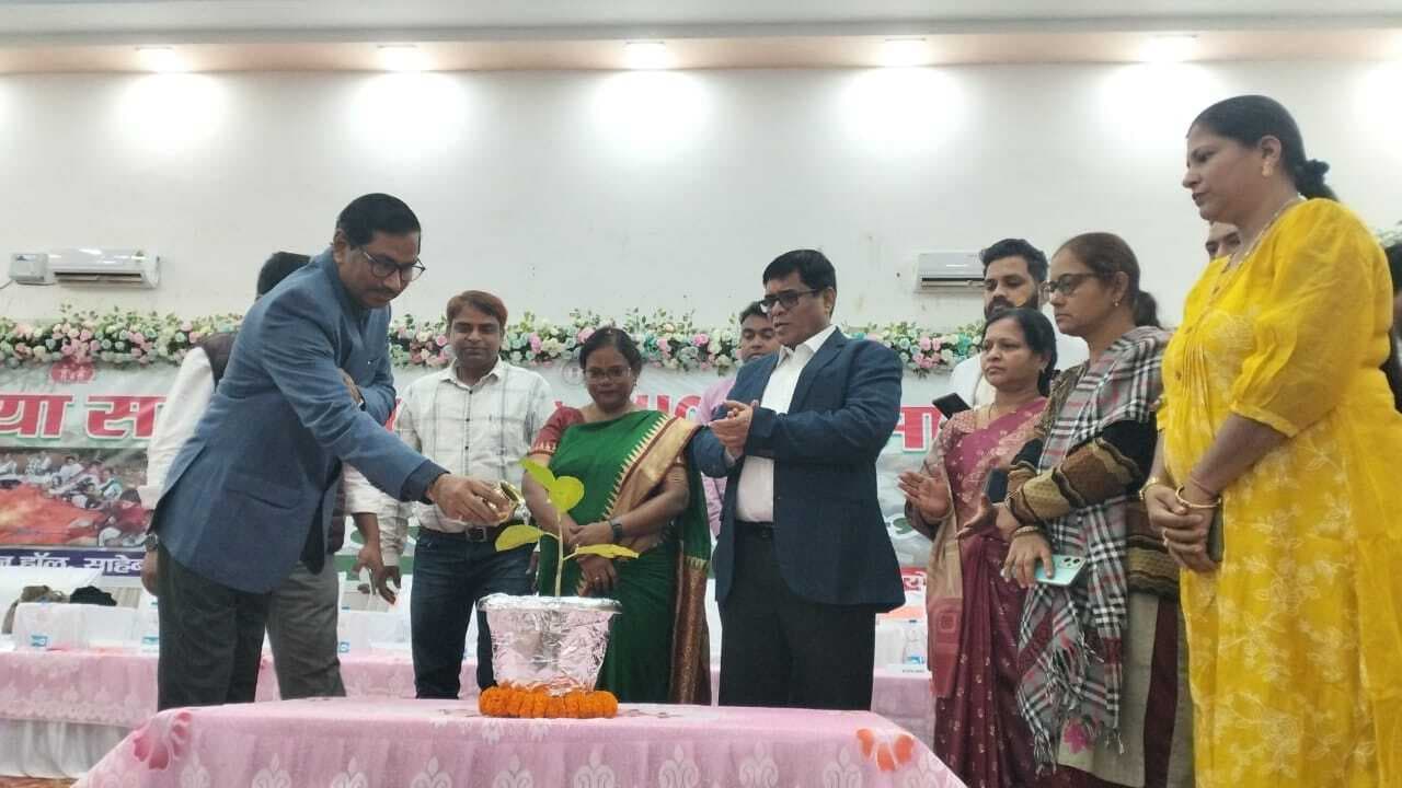 35 सहिया और सात सीएचओ सम्मानित