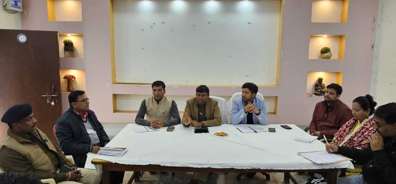 ई -रिक्शा व ऑटो पार्किंग को ले स्थल होंगे चिह्नित - एसडीएम